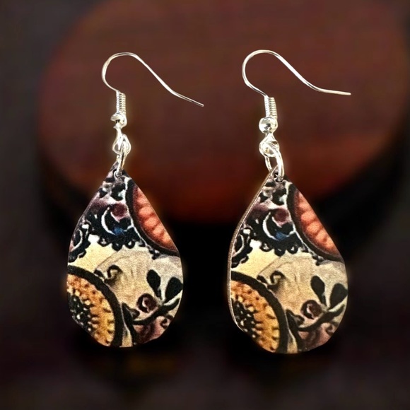 Jewelry - ⭐️ 5 for $25 Bohemian Wood Abstract Teardrop Hoop Earrings